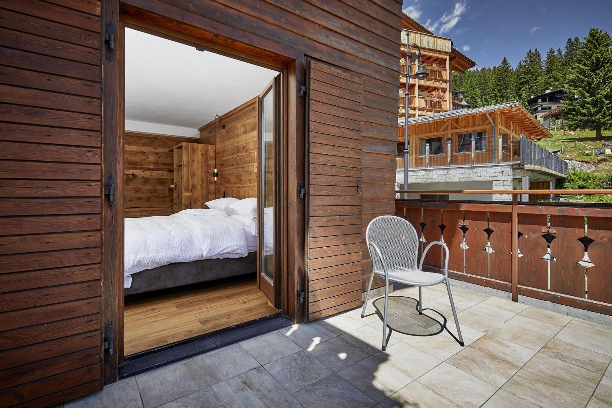 Hotel Garni Dello Sportivo Madonna di Campiglio Bagian luar foto
